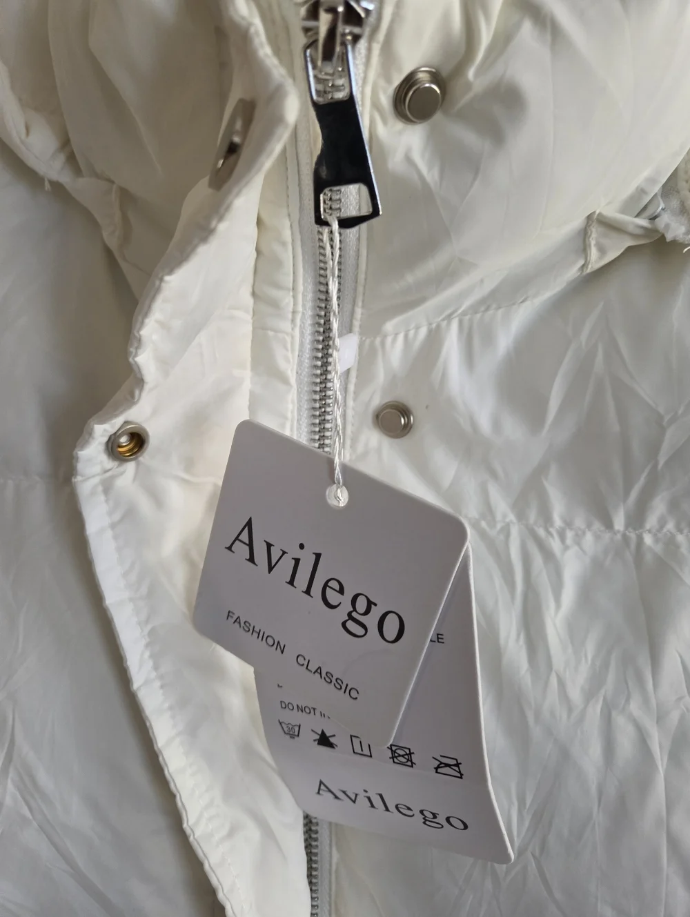 Avilego Long Puffer Sleeveles White Jacket Size L Nwt